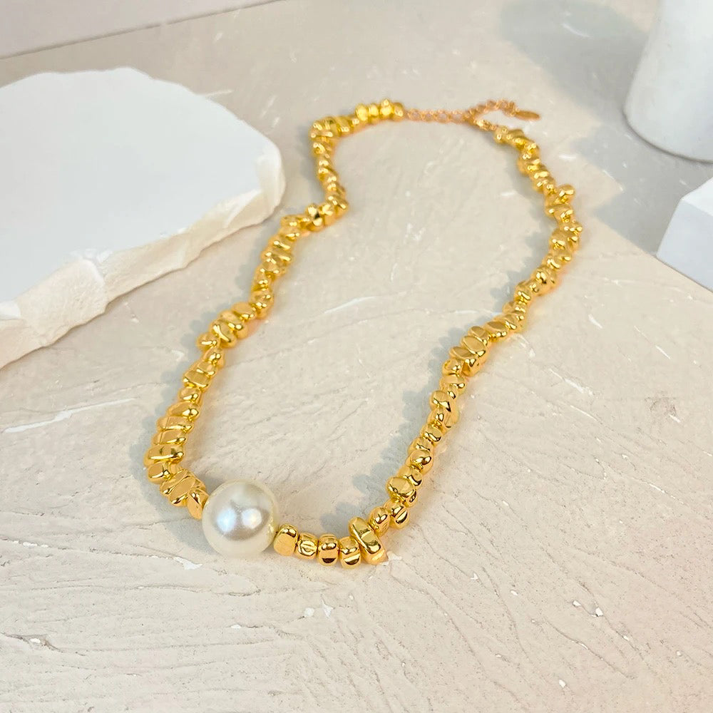 Nora Necklace