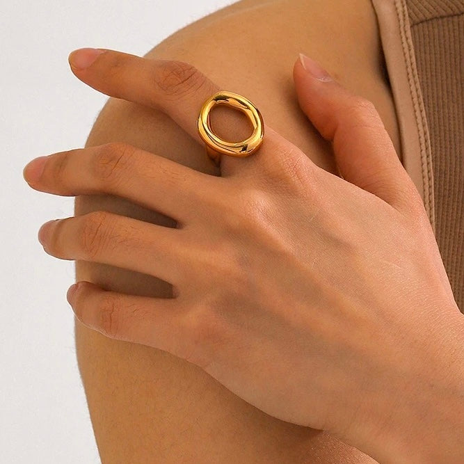 VESPER RING