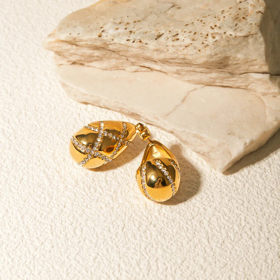 VERITY EARRING