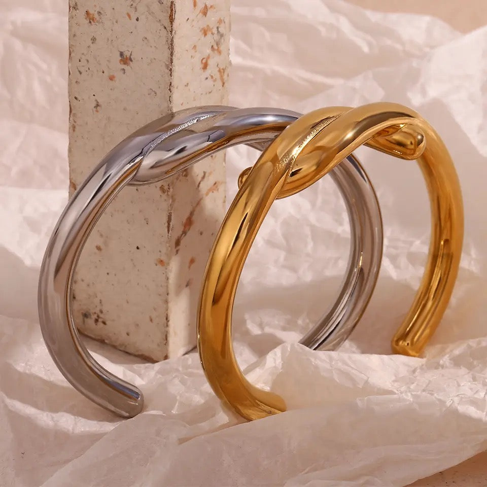 ARAMINA KNOTTED BRACELET