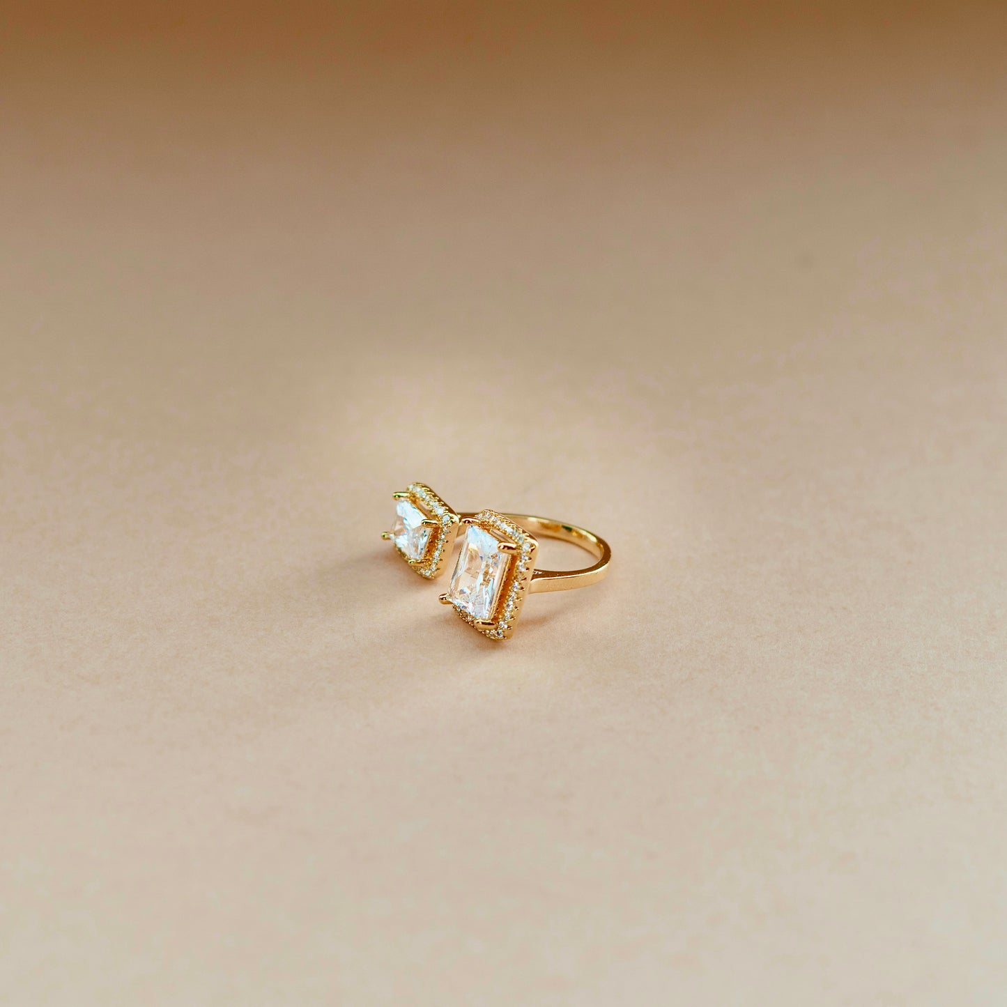 Adamandia Ring