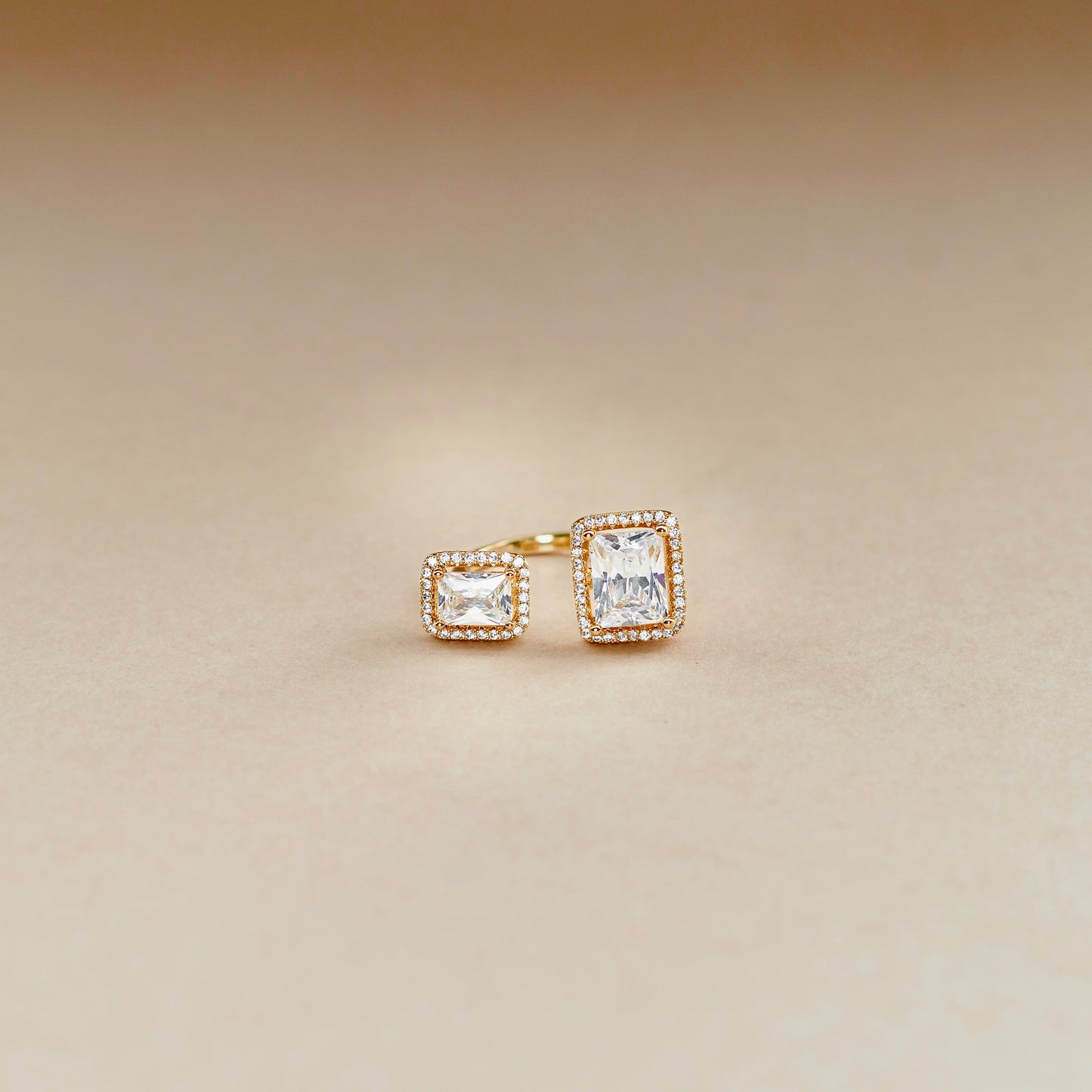 Adamandia Ring