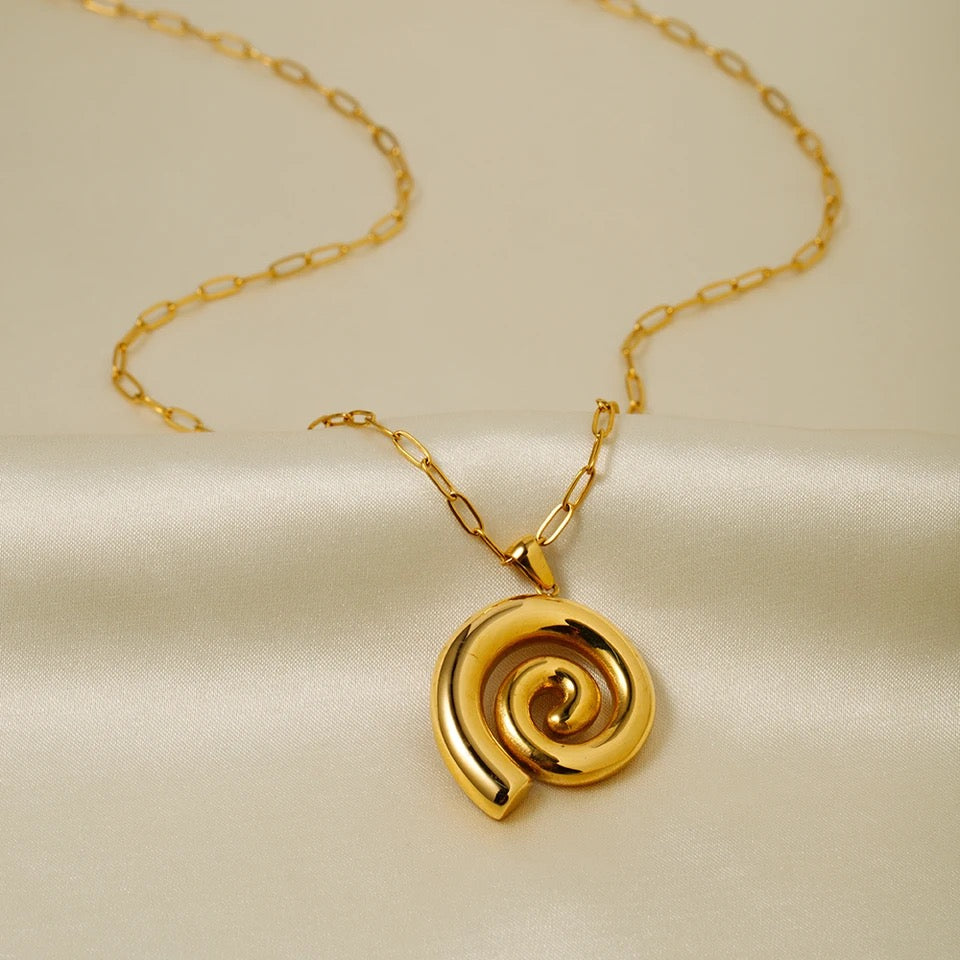 ZANERA SPIRAL NECKLACE