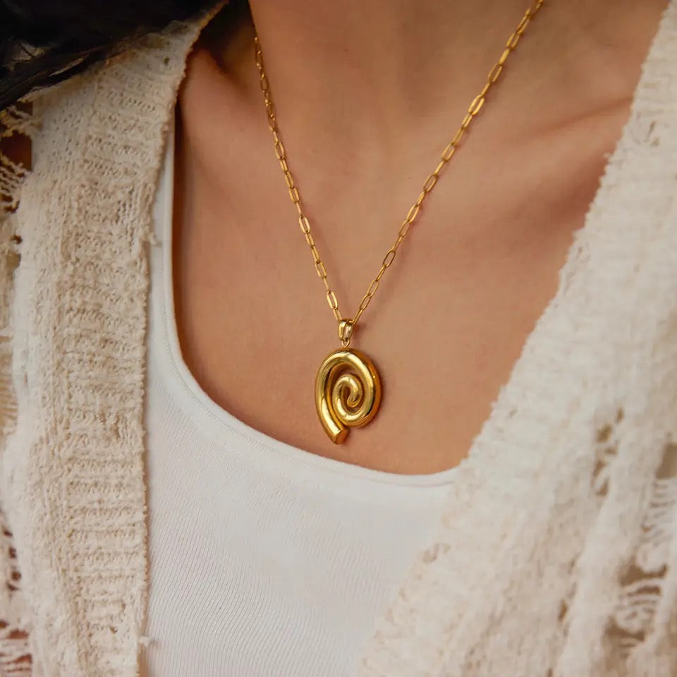 ZANERA SPIRAL NECKLACE